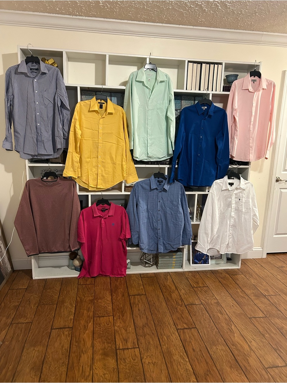Lot of 9 Men's  Button Down Shirts